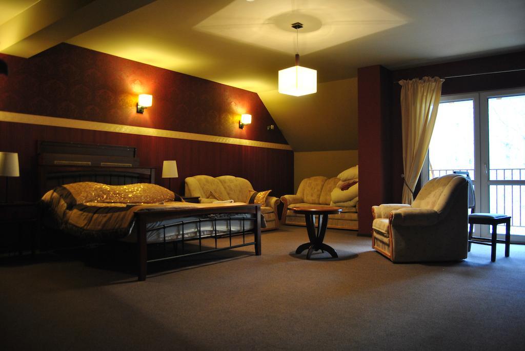 Motel Db2000 Biłgoraj Δωμάτιο φωτογραφία