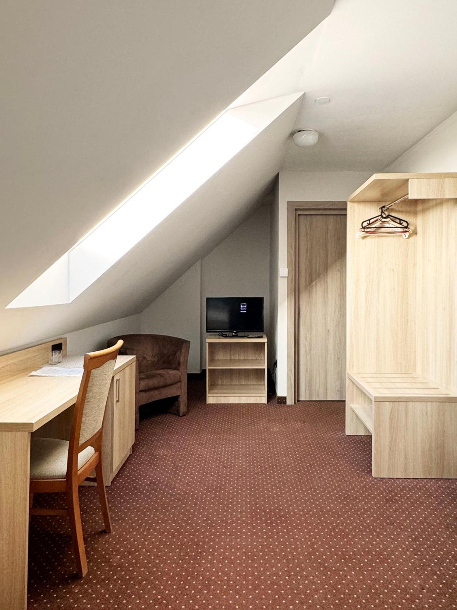 Motel Db2000 Biłgoraj Εξωτερικό φωτογραφία