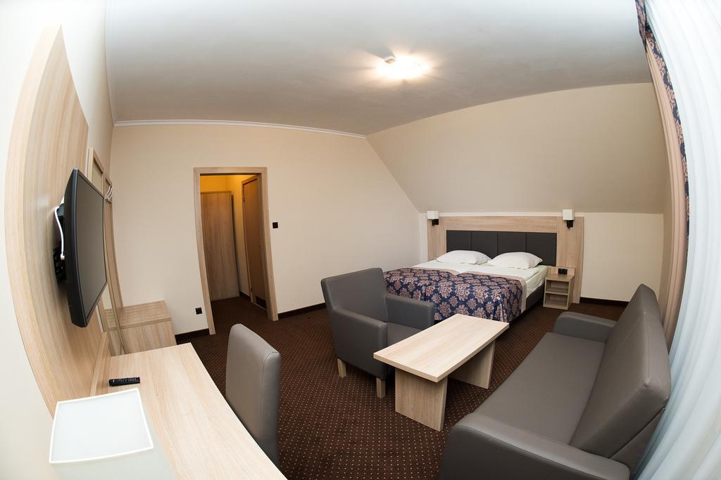 Motel Db2000 Biłgoraj Δωμάτιο φωτογραφία