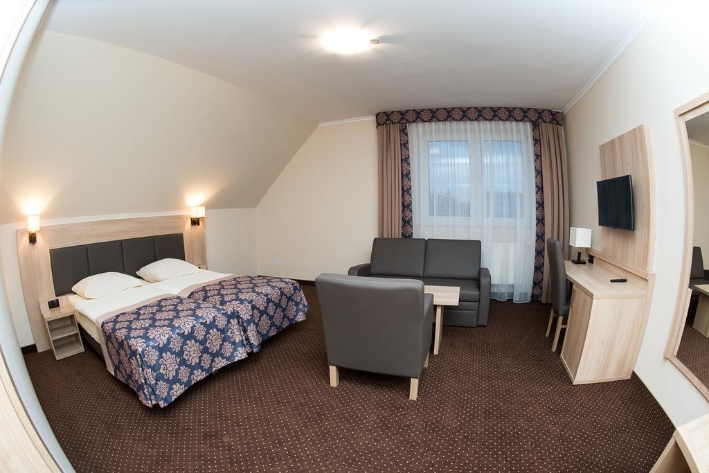 Motel Db2000 Biłgoraj Δωμάτιο φωτογραφία