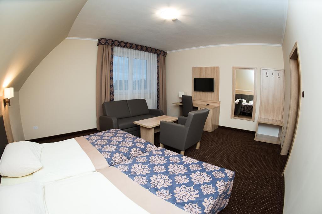 Motel Db2000 Biłgoraj Δωμάτιο φωτογραφία