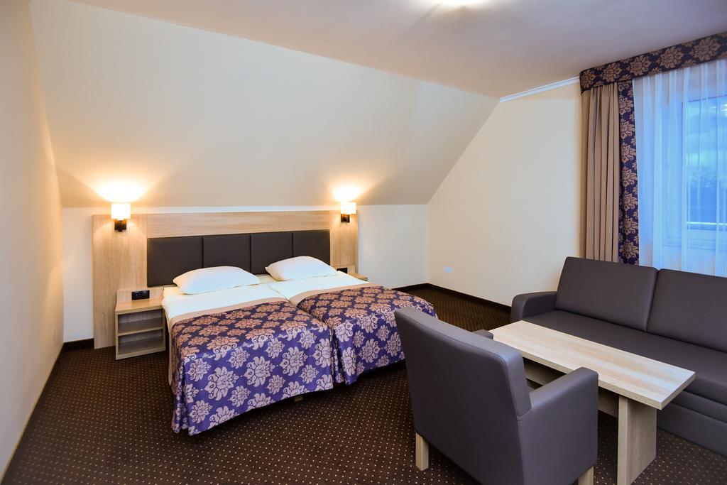 Motel Db2000 Biłgoraj Δωμάτιο φωτογραφία